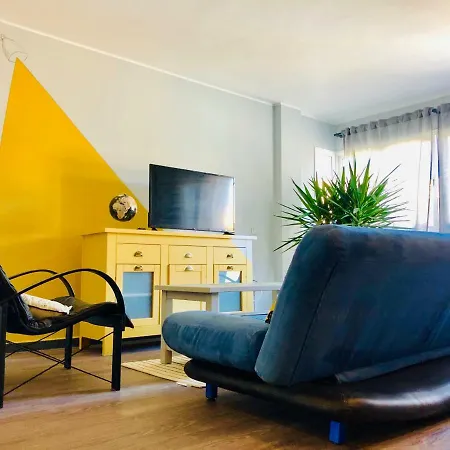 Golden Wave Surf 아파트